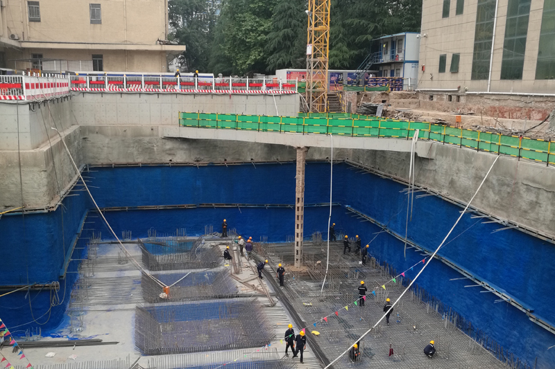西成鐵路客運專線調度所擴建工程基坑支護設計、降水及檢測工程獲得省級二等獎（基坑深度13-14米，降水深度6.3米）