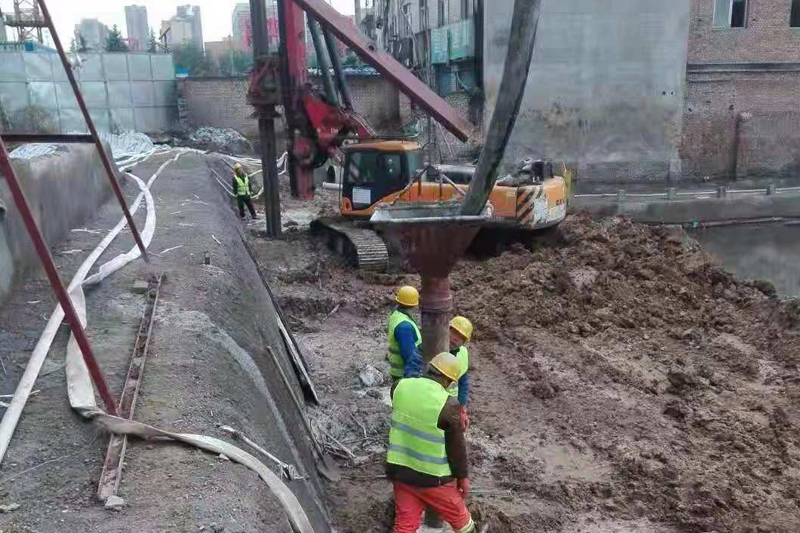 紅星美凱龍全球家居生活廣場BC偭基坑支護加固工程（搶險加固，反壓土回填）